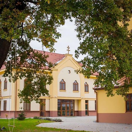 MAMRE Szálló Hajduboszormeny Exterior foto