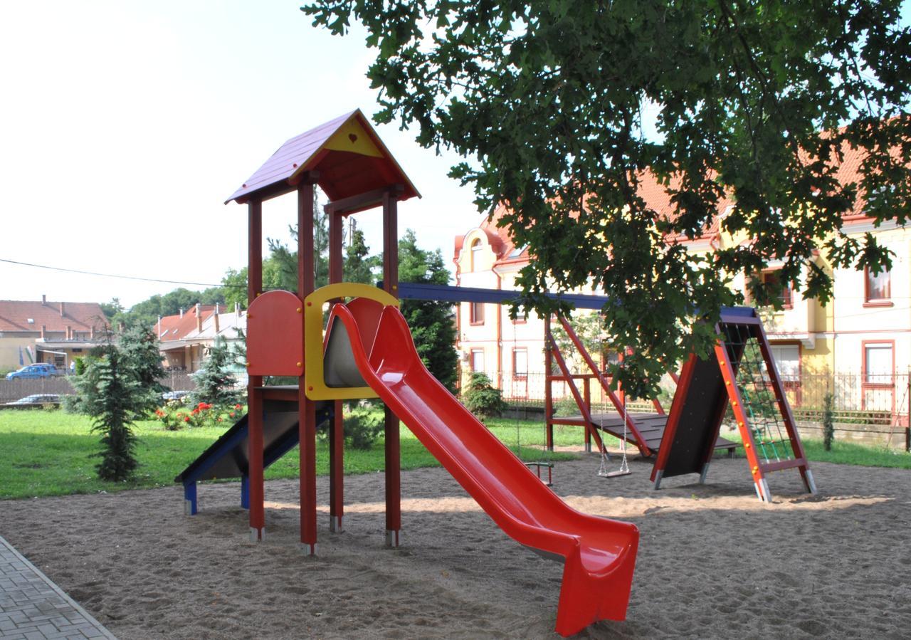 MAMRE Szálló Hajduboszormeny Exterior foto